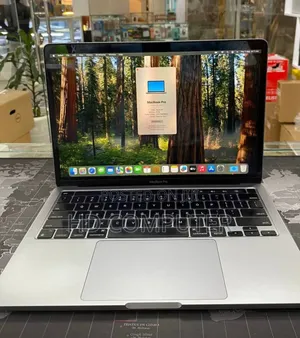 New Laptop Apple MacBook Pro M1 8GB Apple M1 SSD 256GB