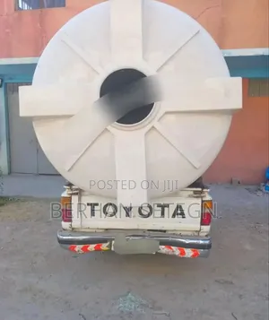 Photo - Roto Litre Water Tanker Roto Tanker