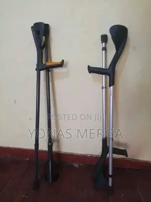 Photo - Forearm Crutches፴囹recommended for People Cannot Use Legs