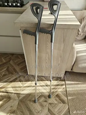 Photo - Rebotec - Crutches With Forearm Support፵霓crutches0፩kranch