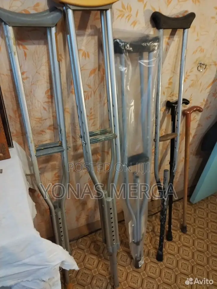 Bqkozfin Underarm Crutches for Adults (X2 Units)Kranch歇1pair