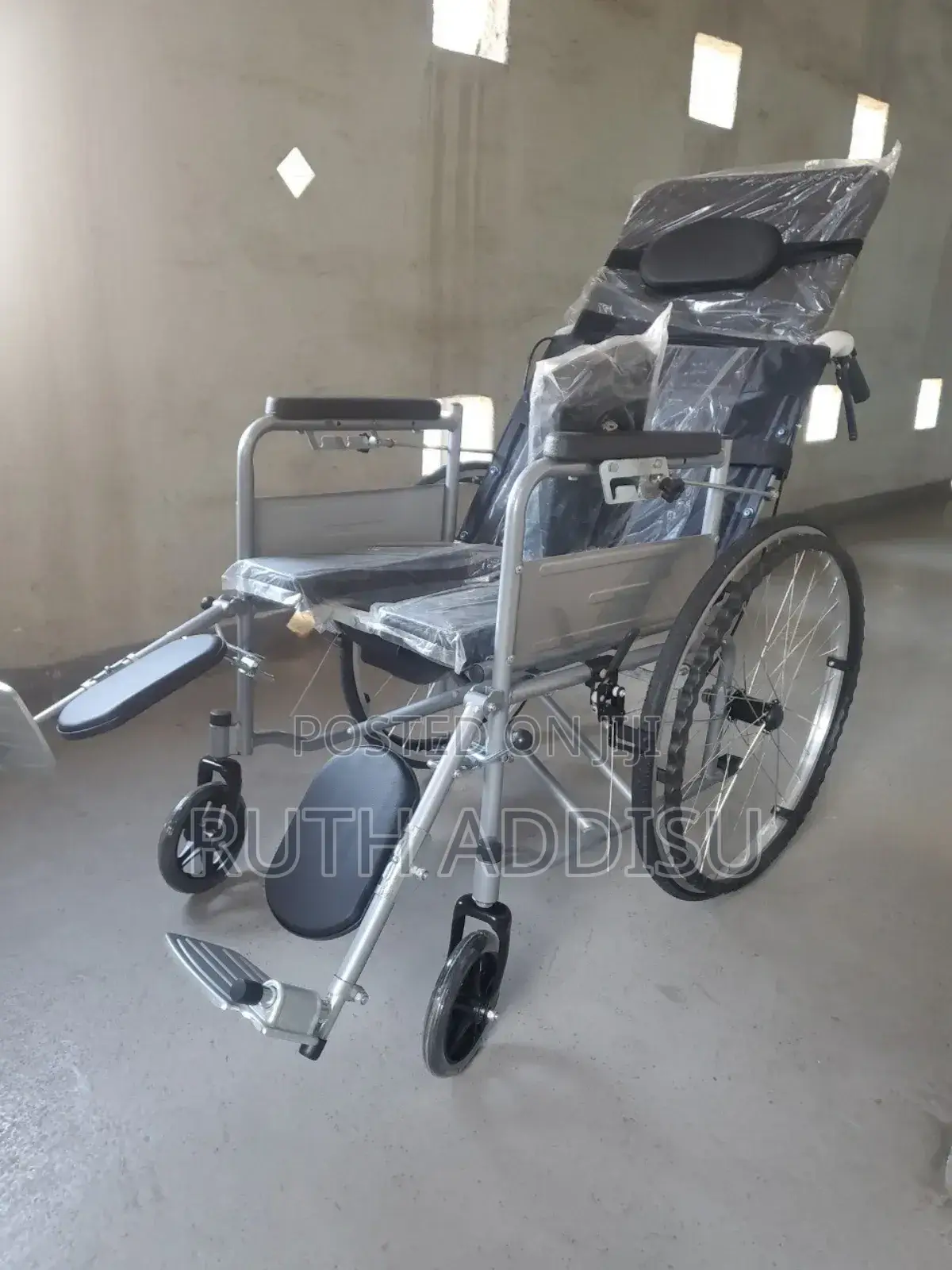Reclining Wheelchair1፮removable Popo Commode Wheelchair