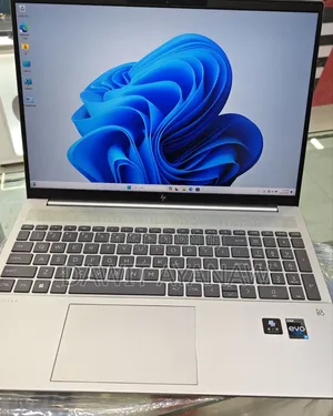 New Laptop HP Pavilion 15 16GB Intel Core I5 SSD 1T