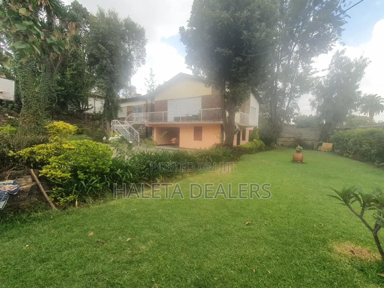 3bdrm House in Yeka for rent