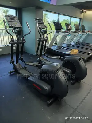 Photo - Life Fitness CLSX Cross Trainer