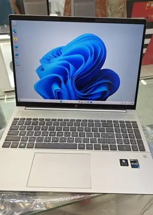 New Laptop HP Pavilion 15 16GB Intel Core I5 SSD 1T