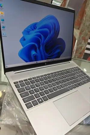 New Laptop HP Pavilion 15 16GB Intel Core I5 SSD 1T