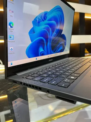 New Laptop Asus 16GB Intel Core I9 SSD 1T