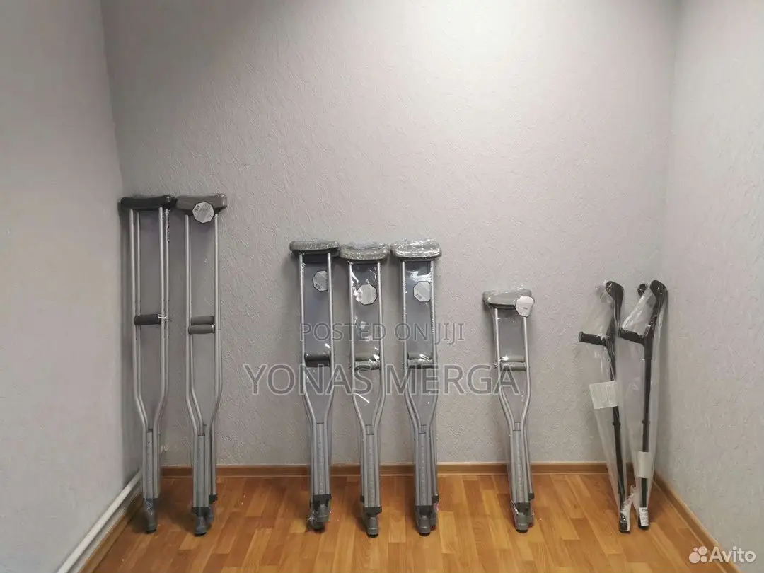 Underarm Crutches፭忯set of Crutches Bought at Medical