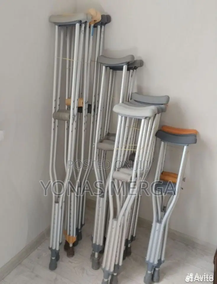 Cranch/Crutches; Rated for 159kg and Height 5’2” Maximum