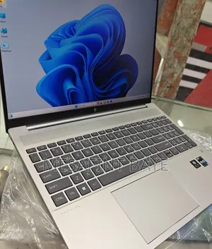New Laptop HP Pavilion 15 16GB Intel Core I5 SSD 1T