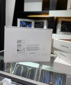 New Laptop Apple MacBook Pro 2021 M1 16GB Apple M1 Pro SSD 512GB