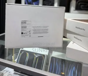 Photo - New Laptop Apple MacBook Pro M1 16GB Apple M1 SSD 512GB