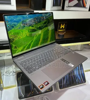 New Laptop Lenovo Yoga 700 8GB AMD Ryzen 5 SSD 512GB