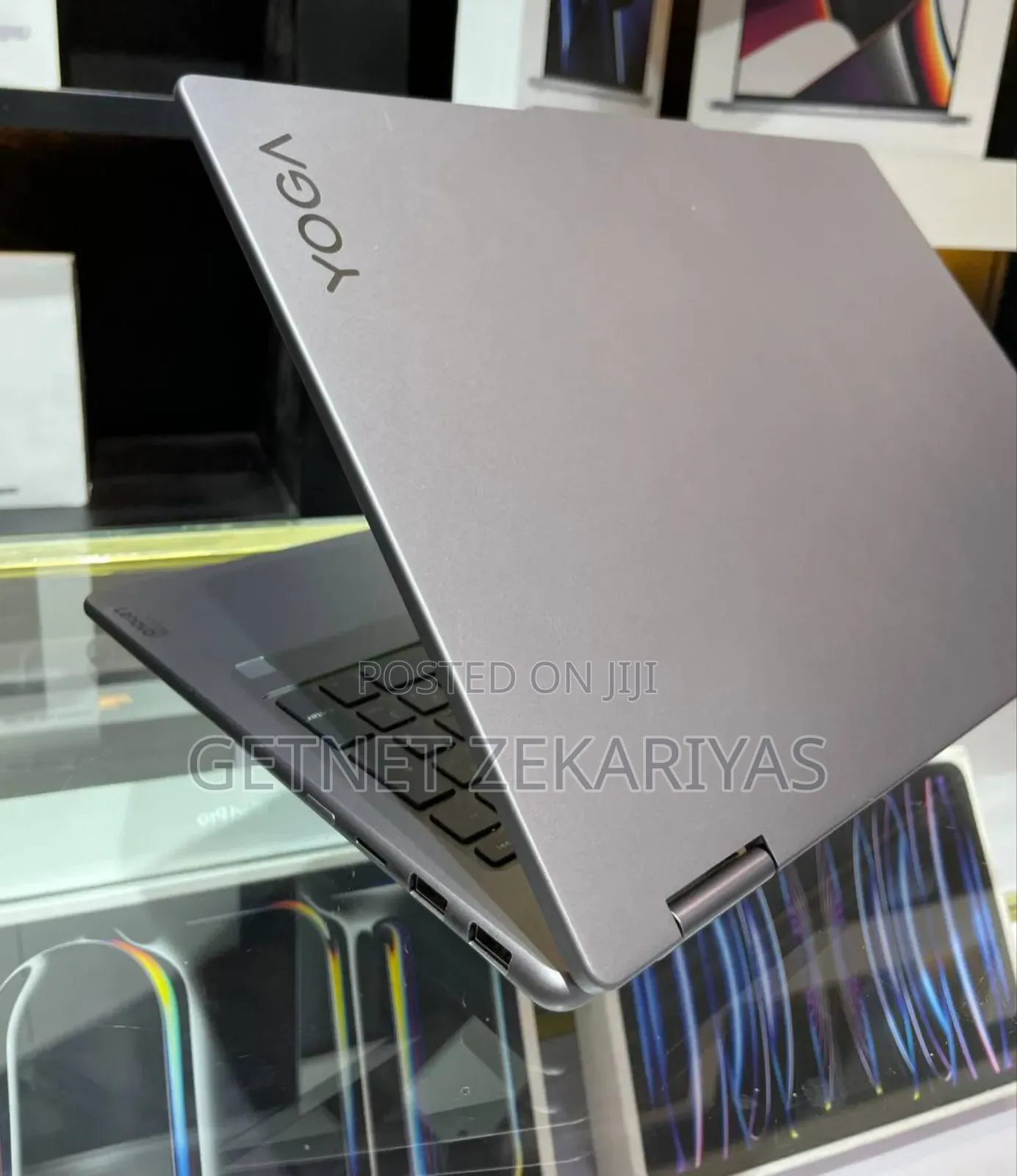 New Laptop Lenovo Yoga 700 8GB AMD Ryzen 5 SSD 512GB