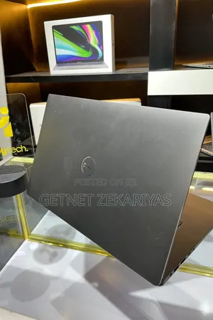 New Laptop Dell Precision 15 7520 16GB Intel Core I7 SSD 512GB