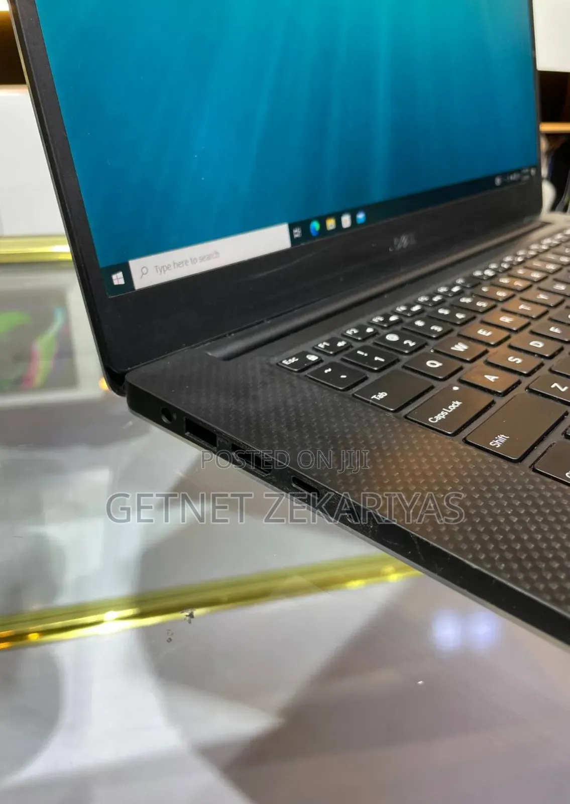 New Laptop Dell Precision 15 7520 16GB Intel Core I7 SSD 512GB