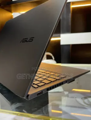 New Laptop Asus 16GB Intel Core I7 SSD 1T