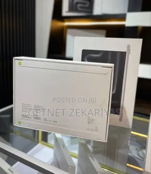 New Laptop Apple MacBook Pro 2024 M4 14-Inch 48GB Apple M4 SSD 512GB