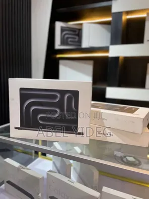 Photo - New Laptop Apple MacBook Pro 16GB Apple M4 Pro SSD 512GB