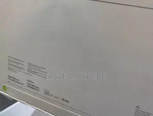 New Laptop Apple MacBook Pro 2024 M4 14-Inch 16GB Apple M4 SSD 512GB