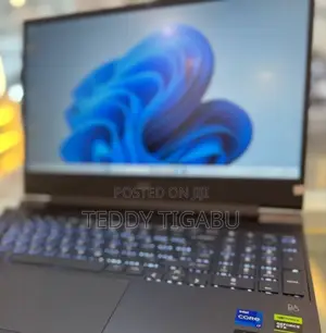 Photo - New Laptop HP Victus 15 16GB Intel Core I7 SSD 1T