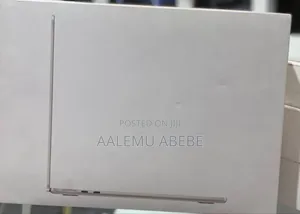 Photo - New Laptop Apple MacBook Air 16GB Apple M4 SSD 256GB