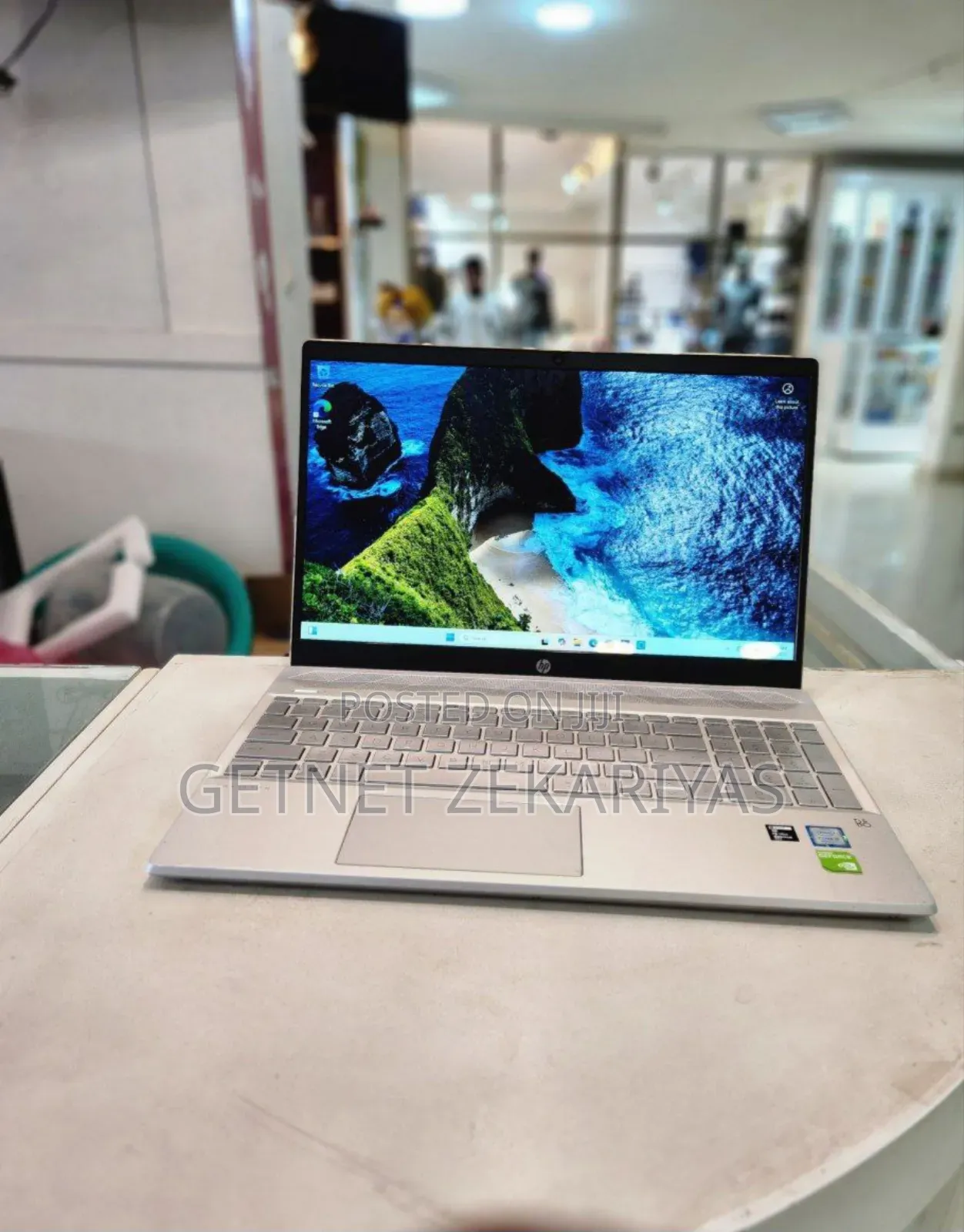 New Laptop HP Pavilion 15 8GB Intel Core I5 HDD+SSD 128GB