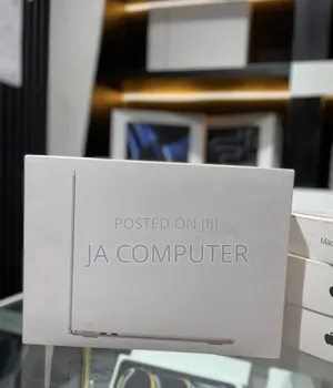 New Laptop Apple MacBook Air 16GB Apple M4 SSD 256GB