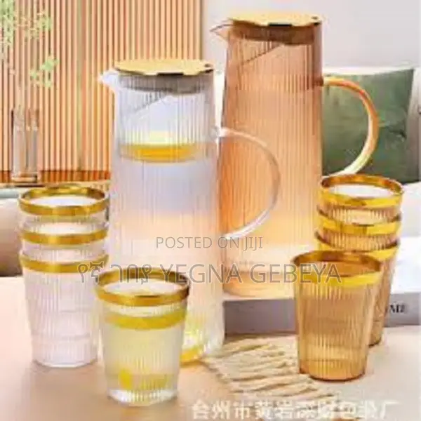 Elegant Glass Pitcher and Cups Set
