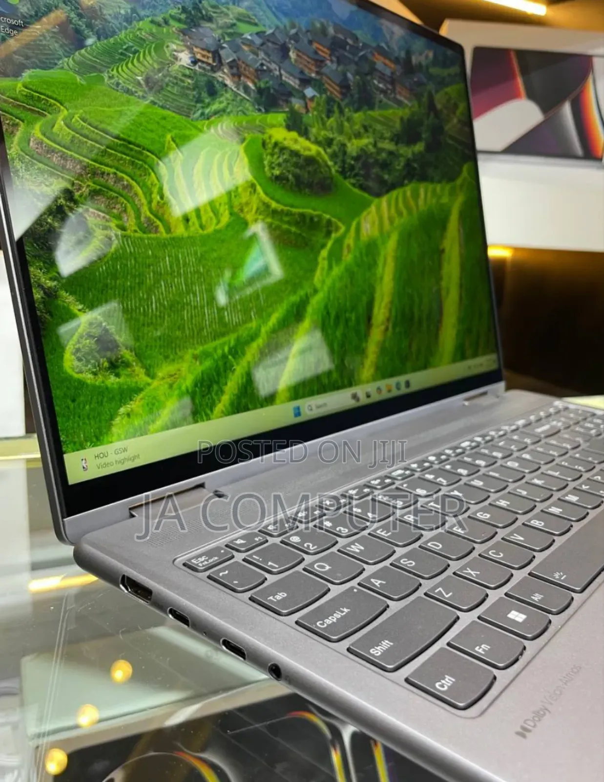 New Laptop Lenovo Yoga 2 8GB AMD Ryzen 5 SSD 512GB