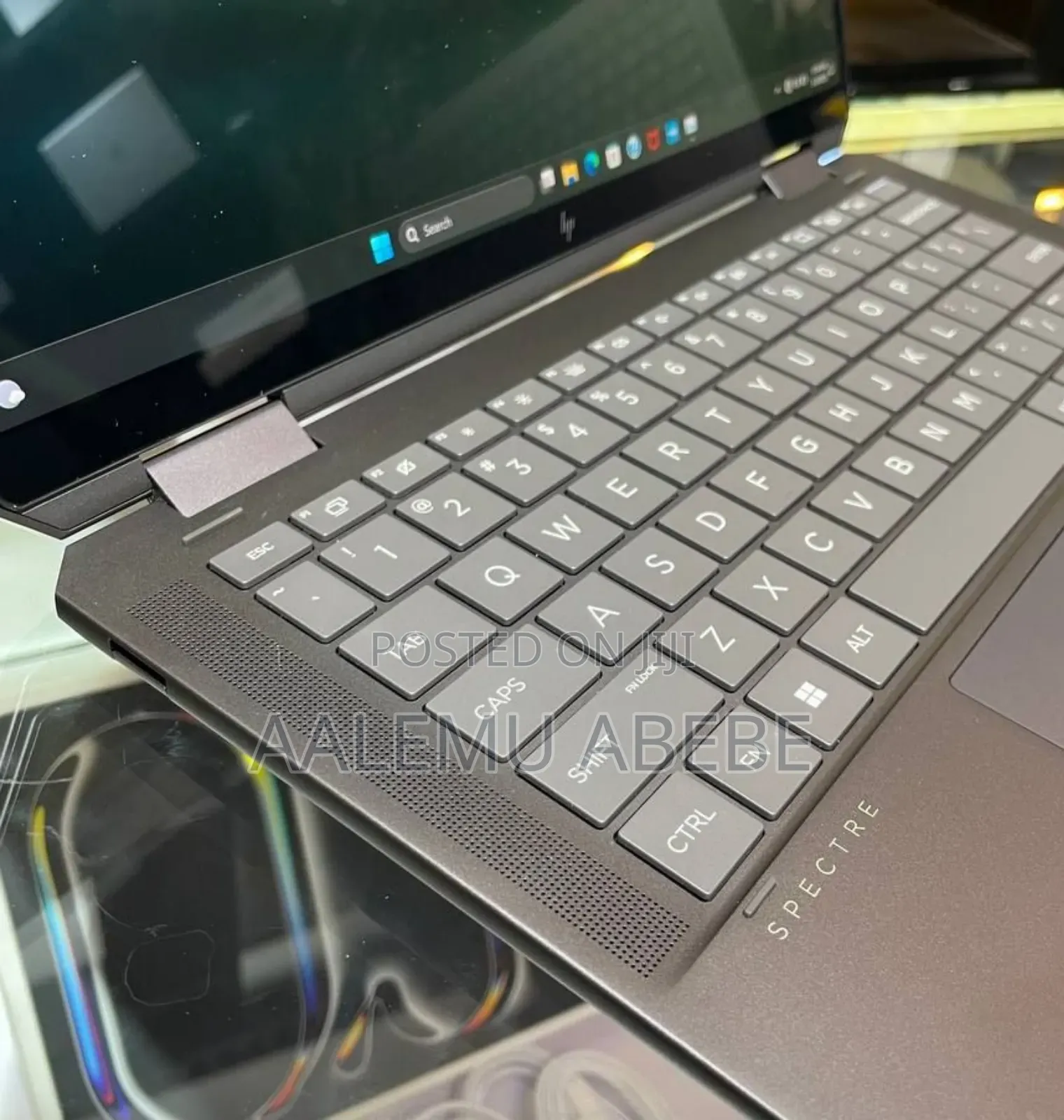 New Laptop HP Spectra 13 16GB Intel Core Ultra 7 SSD 1T