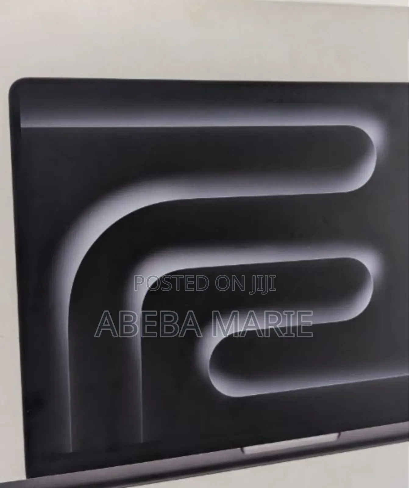 New Laptop Apple MacBook Pro 2024 M4 14-Inch 16GB Apple M4 SSD 512GB