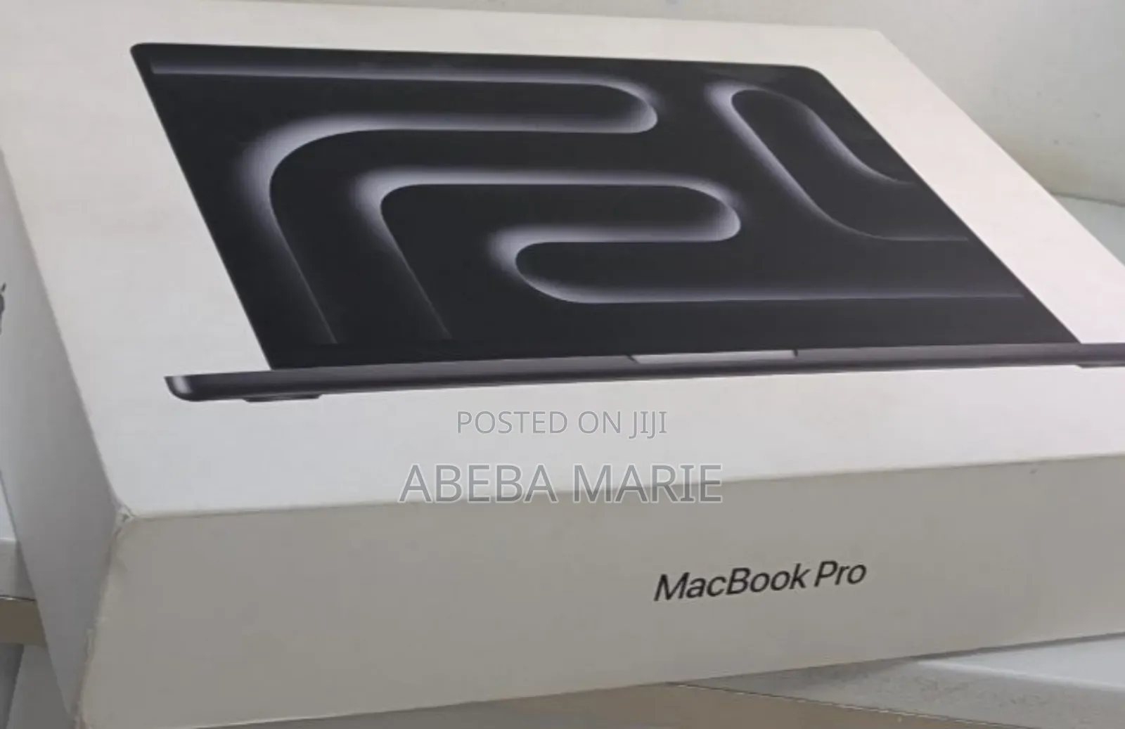 New Laptop Apple MacBook Pro 2024 M4 14-Inch 16GB Apple M4 SSD 512GB