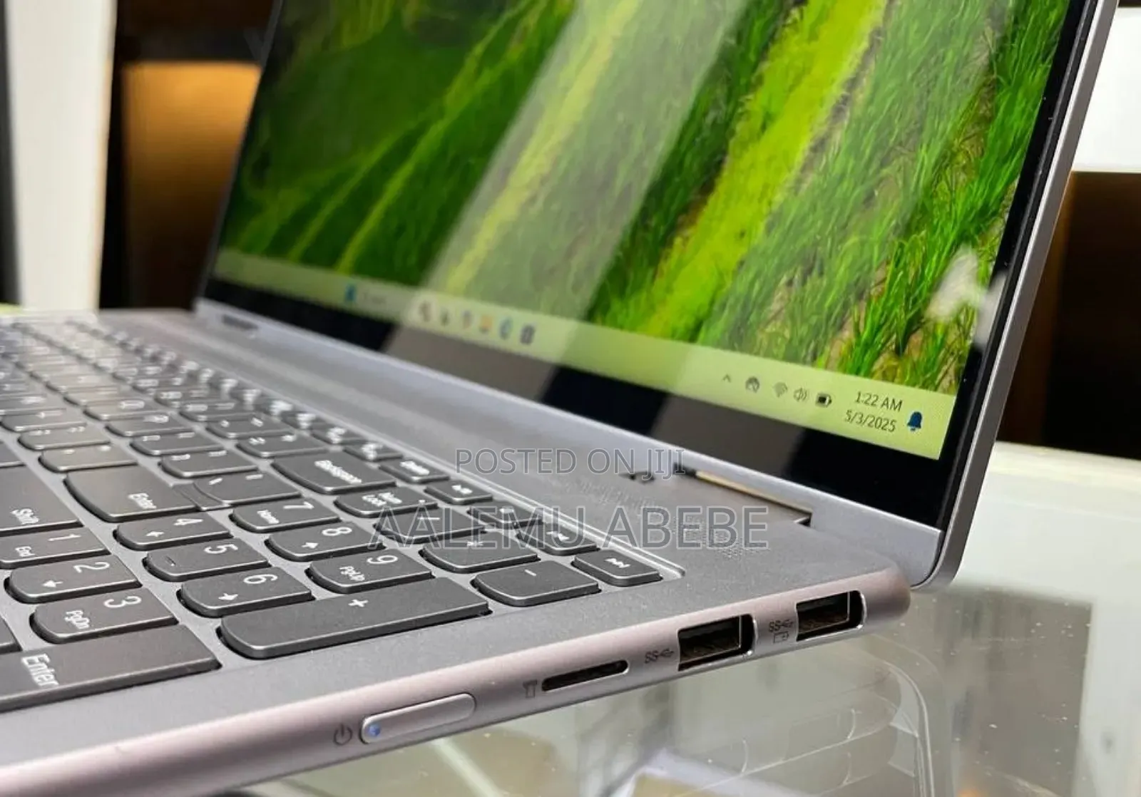 New Laptop Lenovo 8GB AMD Ryzen 5 SSD 512GB
