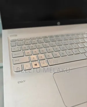 New Laptop HP Envy 15 8GB Intel Core I5 HDD+SSD 1T
