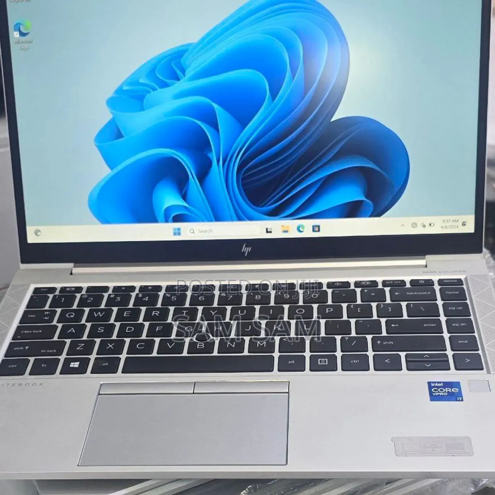 New Laptop HP EliteBook 840 G8 16GB Intel Core I7 SSD 512GB