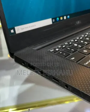 New Laptop Dell Precision 15 7520 16GB Intel Core I7 SSD 512GB