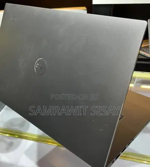 New Laptop Dell Precision 15 3520 16GB Intel Core I7 SSD 512GB