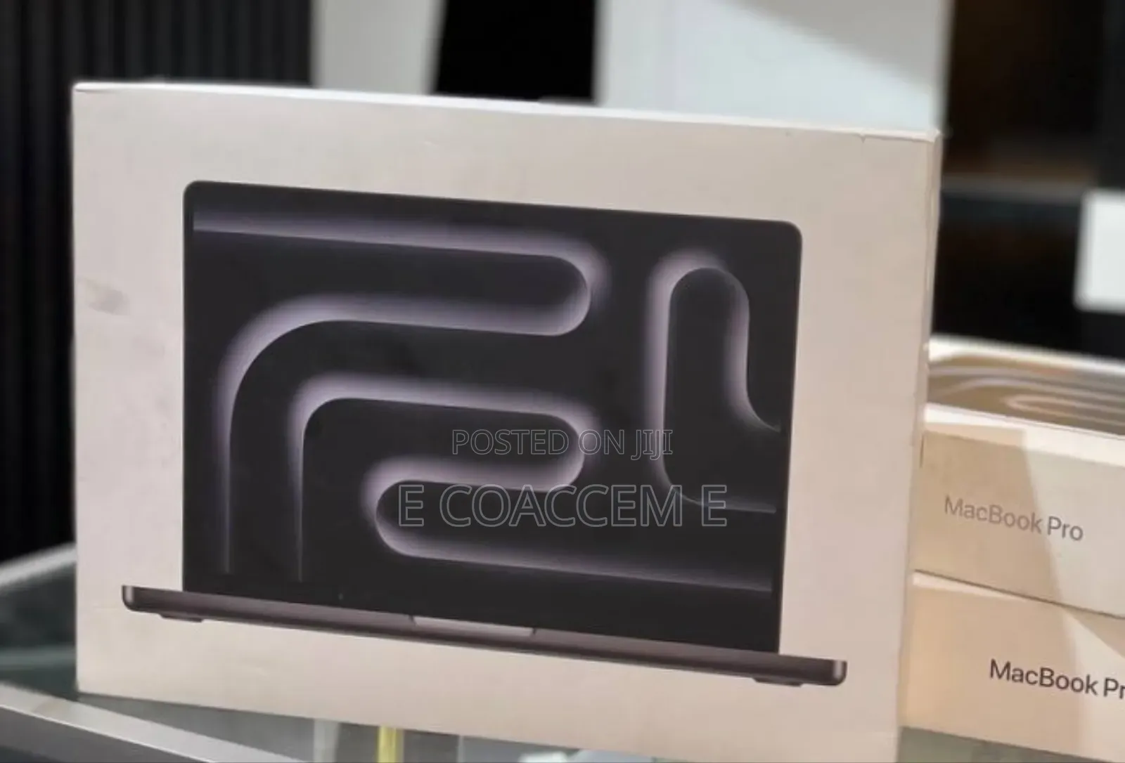 New Laptop Apple MacBook 16GB Apple M4 SSD 512GB