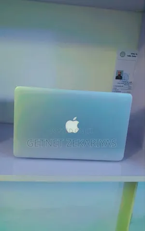 New Laptop Apple MacBook Air 2013 4GB Intel Core I5 SSD 256GB