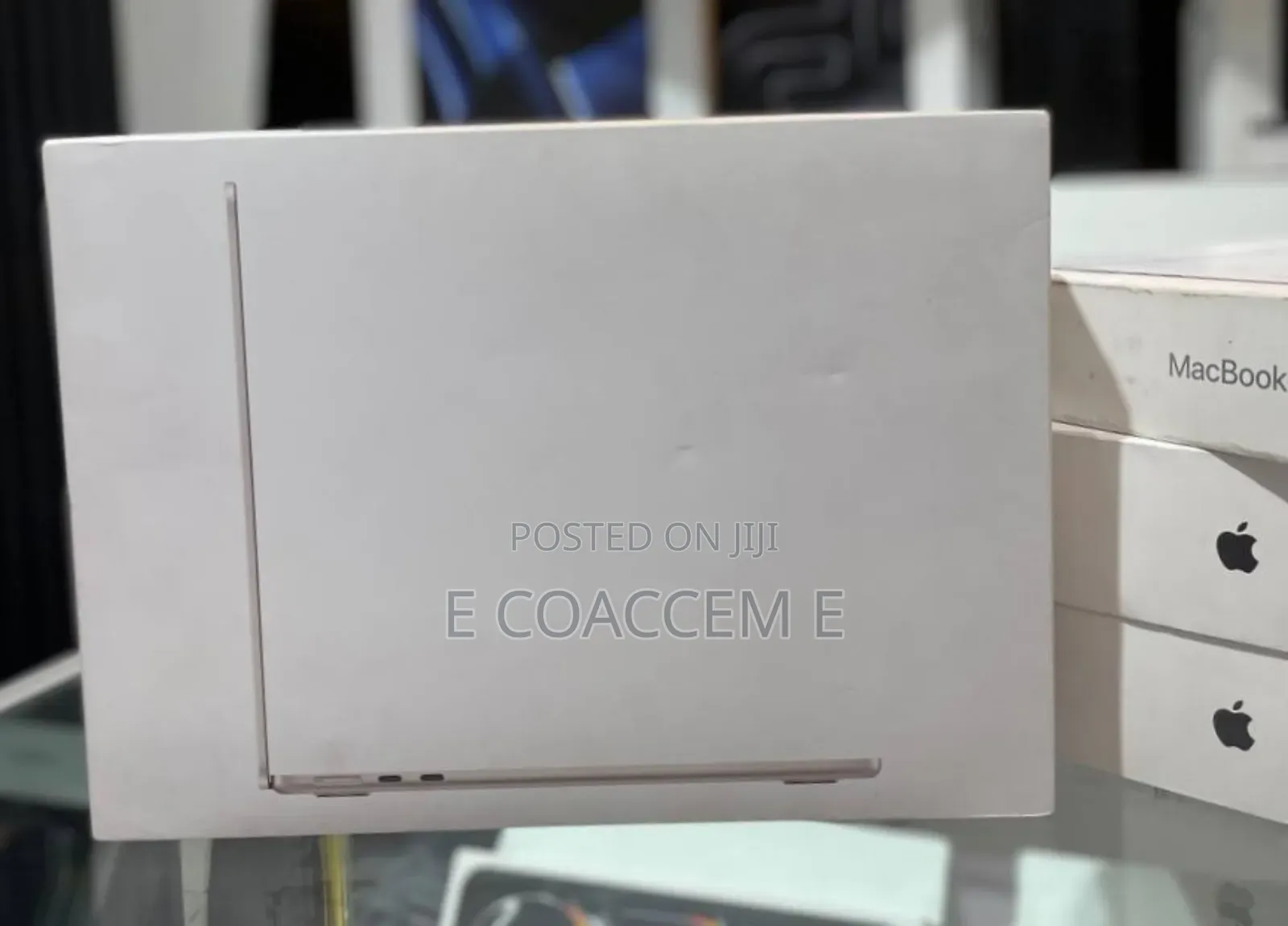 New Laptop Apple MacBook 16GB Apple M4 SSD 256GB