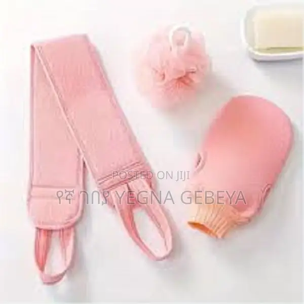3-Piece Exfoliating Set Body Scrub Gloves