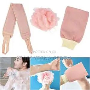 3-Piece Exfoliating Set Body Scrub Gloves