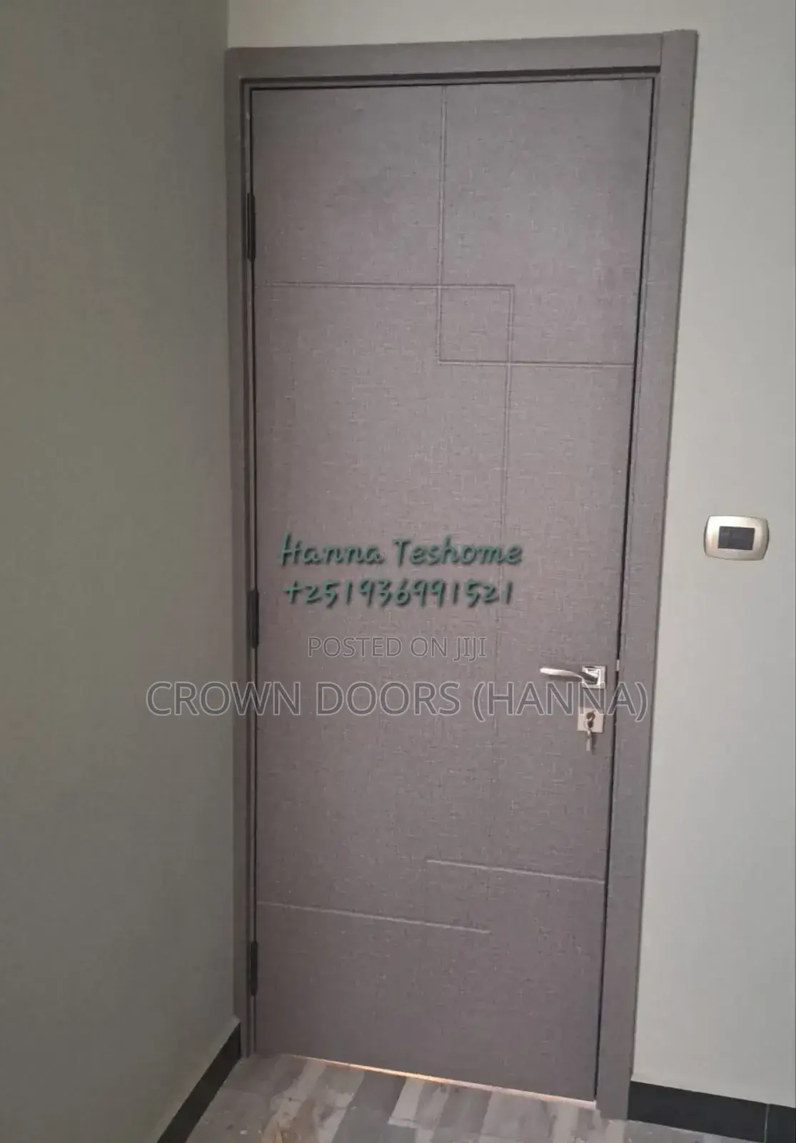 Crown Door Made of Lime Stone, Wood Chem.Composition.