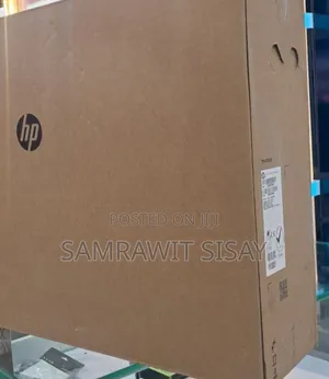 New HP 200 G4 22 All-in-One 8GB Intel Core I7 SSD 512GB