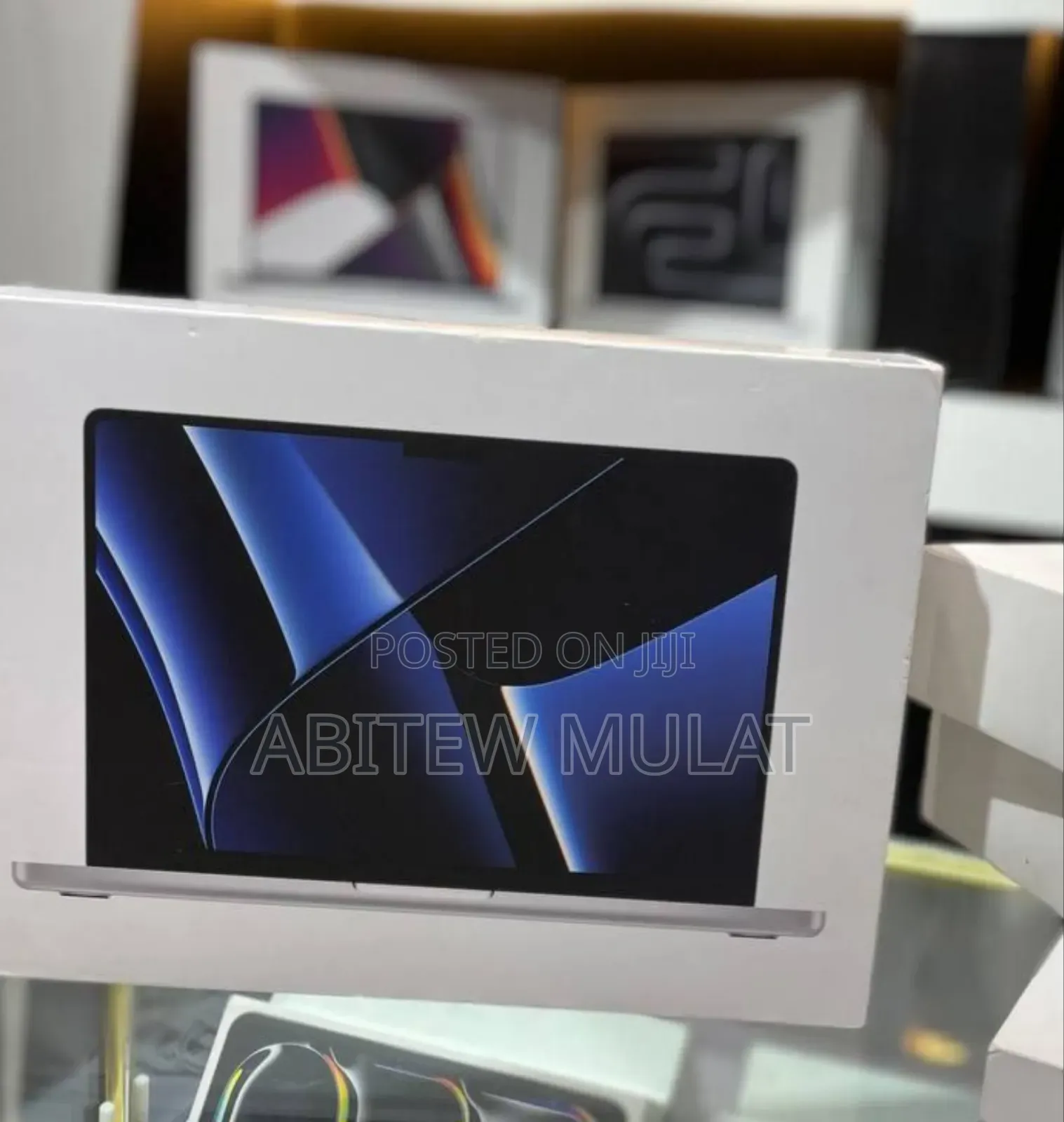 New Laptop Apple MacBook Pro 2023 M2 16GB Apple M2 SSD 1T