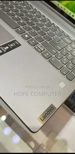 New Laptop Lenovo Yoga 3 8GB AMD Ryzen 5 SSD 512GB