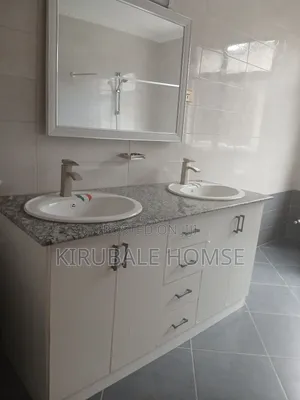 7bdrm Villa in Bole for sale