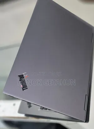 Photo - New Laptop Lenovo ThinkPad Yoga 16GB Intel Core I7 SSD 512GB